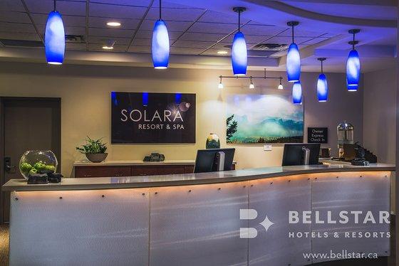 Solara Resort By Bellstar Hotels Канмор Интериор снимка